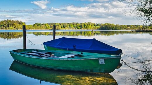 Barque: A peaceful stroll along the water’s edge