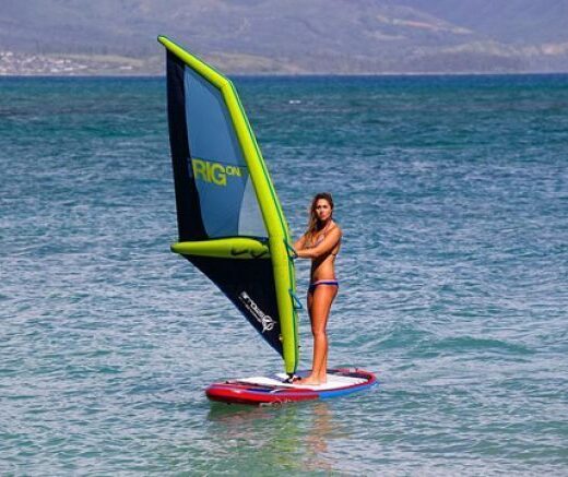Sailing paddle: the perfect mix of gliding and sailing