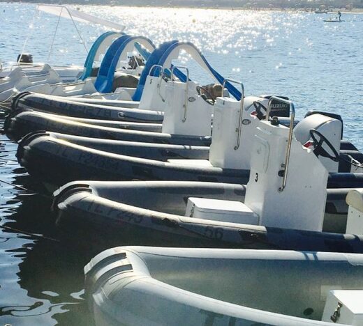 Réservez votre place au port ou ponton flottant avec Water Glisse